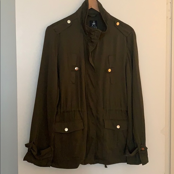 Green army style light jacket - Picture 1 of 6